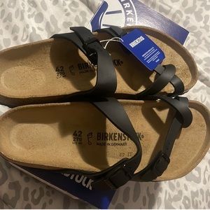 Birkenstocks women’s 42